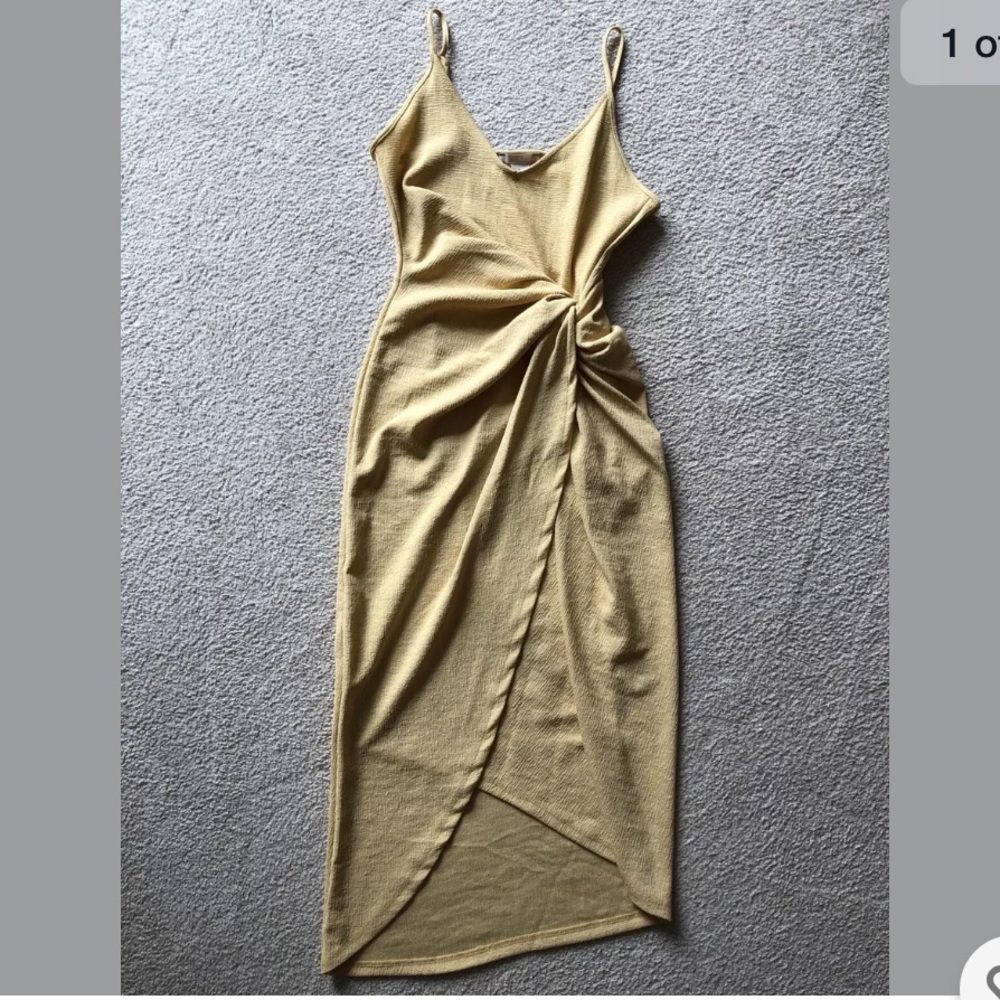 H&M Trend SLEEVELESS SCRUNCH STRETCH FITTED Wrap V Neck Yellow DRESS